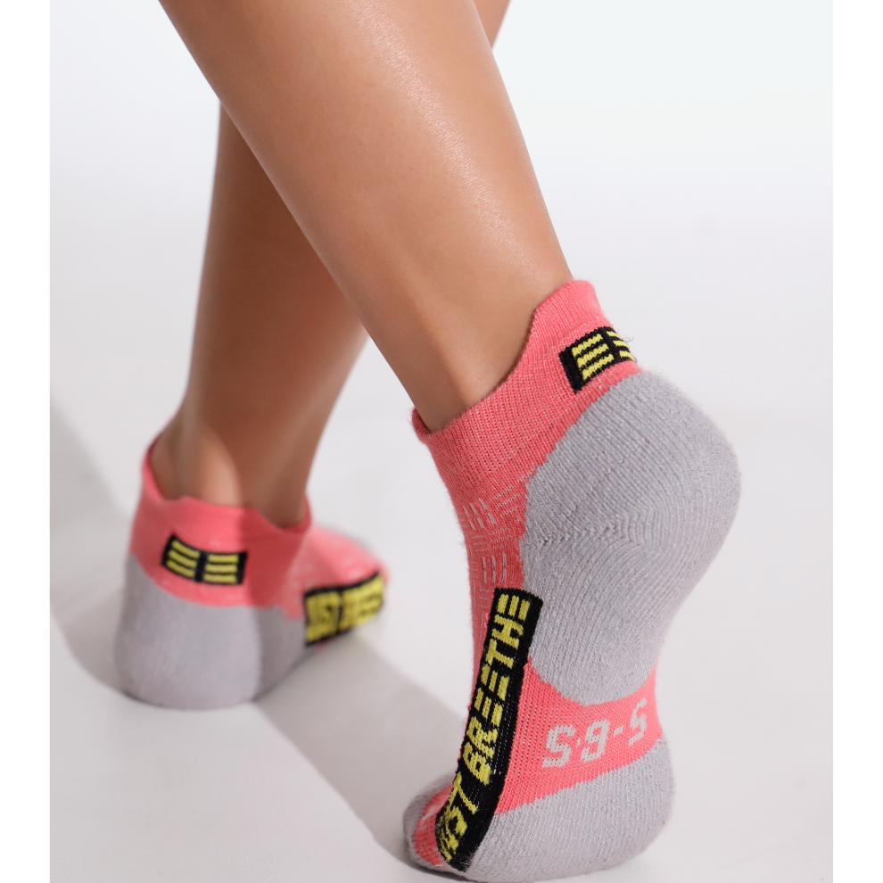 Tab Seamless Socks