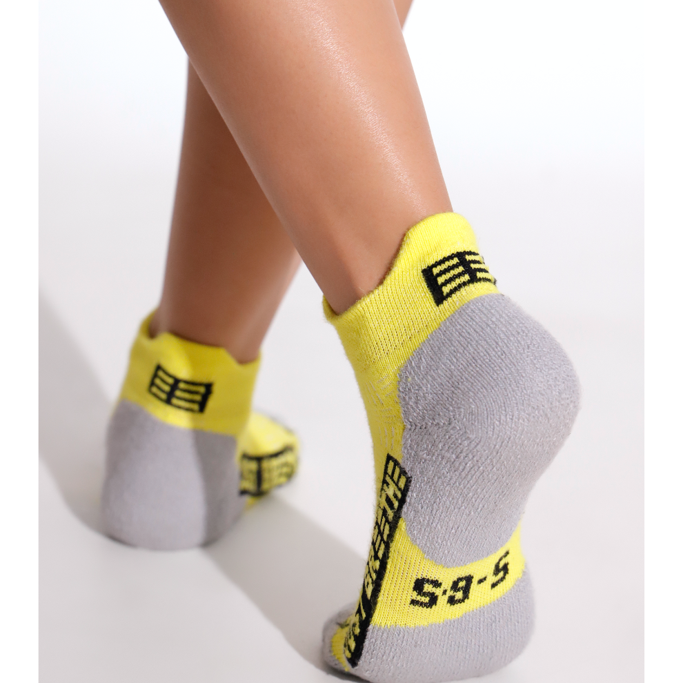 Tab Seamless Socks