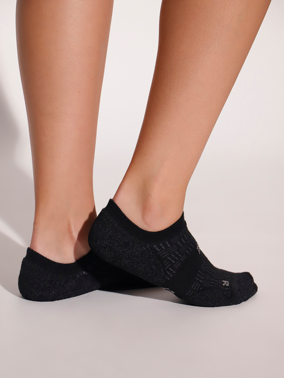 Hidden Seamless Socks
