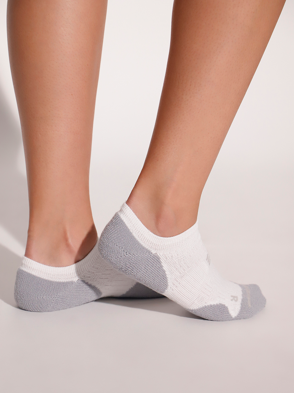 Hidden Seamless Socks
