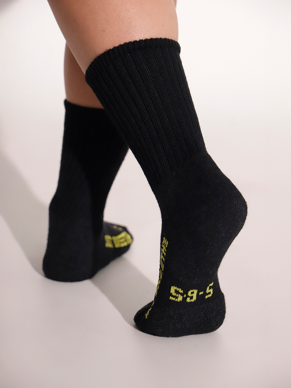 Slack Knit Seamless Diabetic Socks