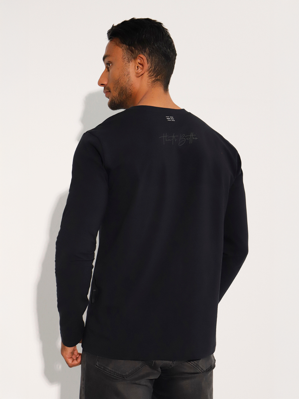 Men's Black Long Sleeve Cotton T-Shirt w Print