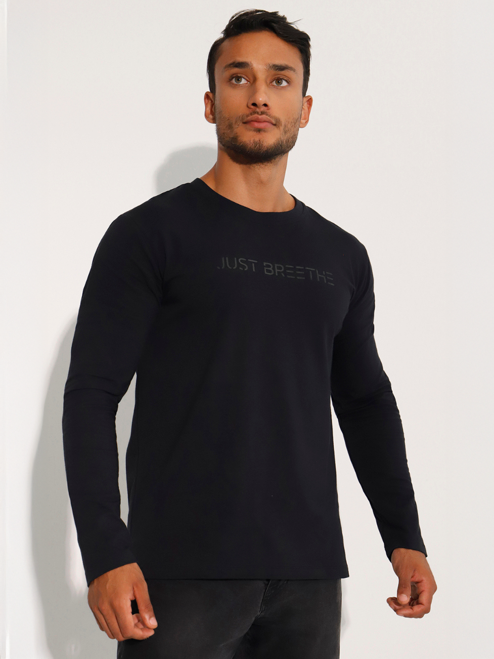 Men's Black Long Sleeve Cotton T-Shirt w Print