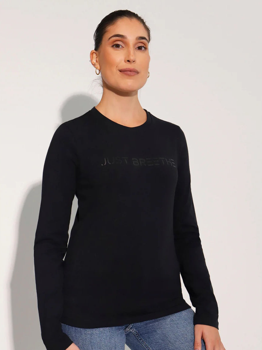 Women's Black Long Sleeve Cotton T-Shirt w Print